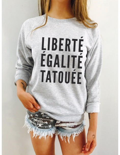 SWEAT FEMME LIBERTÉ ÉGALITÉ TATOUÉE